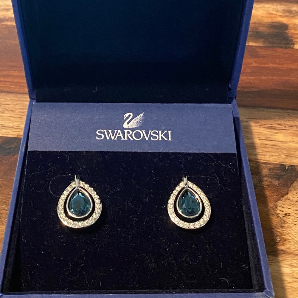 Swarovski Blue Drop Crystal Earrings - image 2